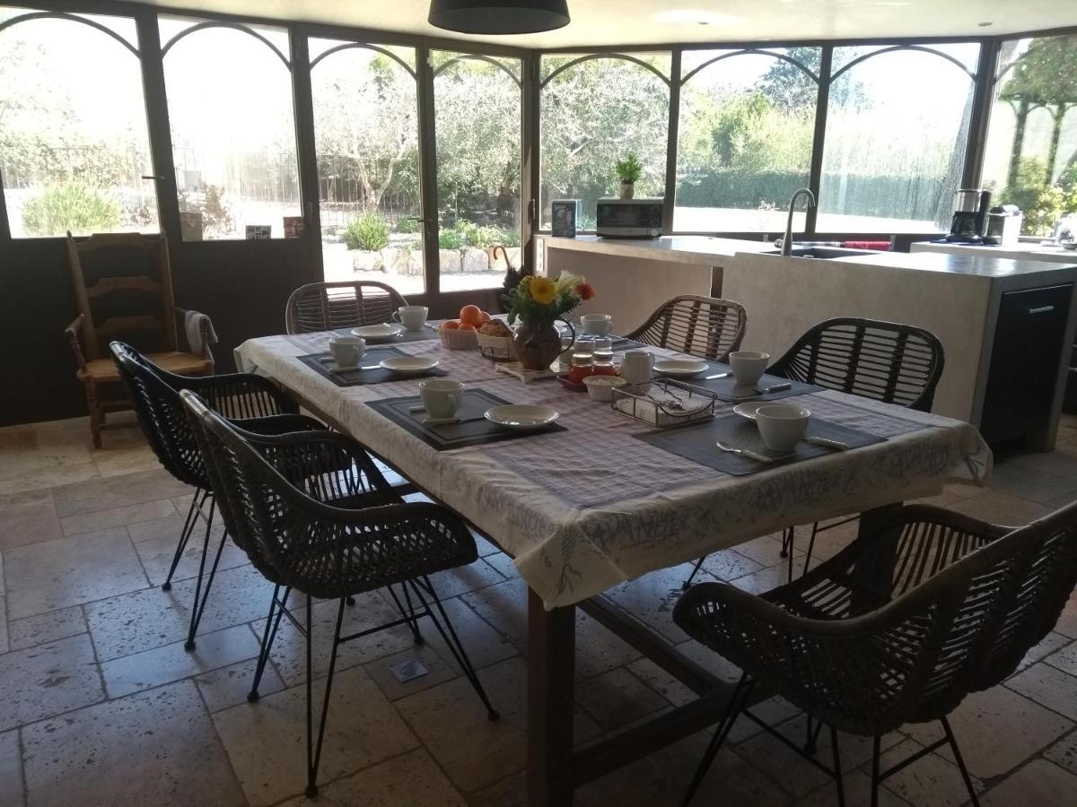 Bed and Breakfast Mas De Camejean Lambesc Zewnętrze zdjęcie
